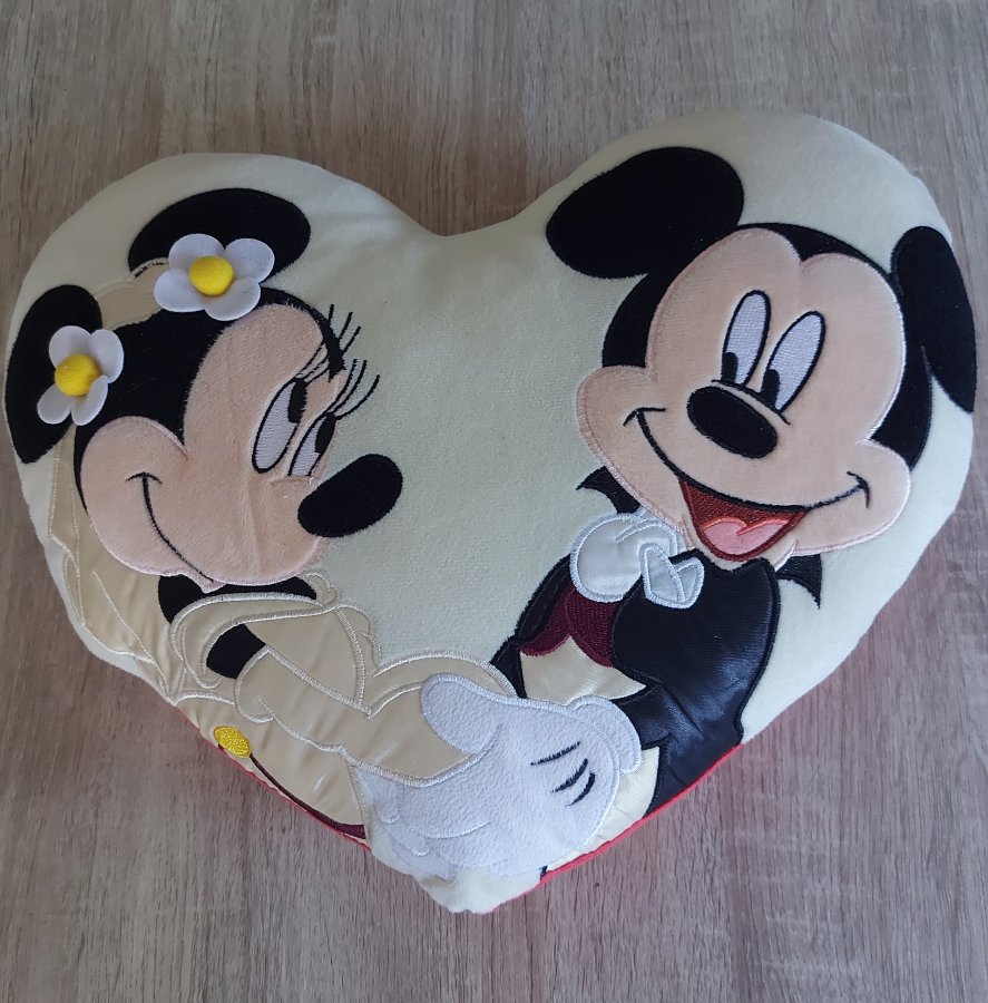 Illustration de 2 chouettes coussins DISNEY en très bon état 😀 