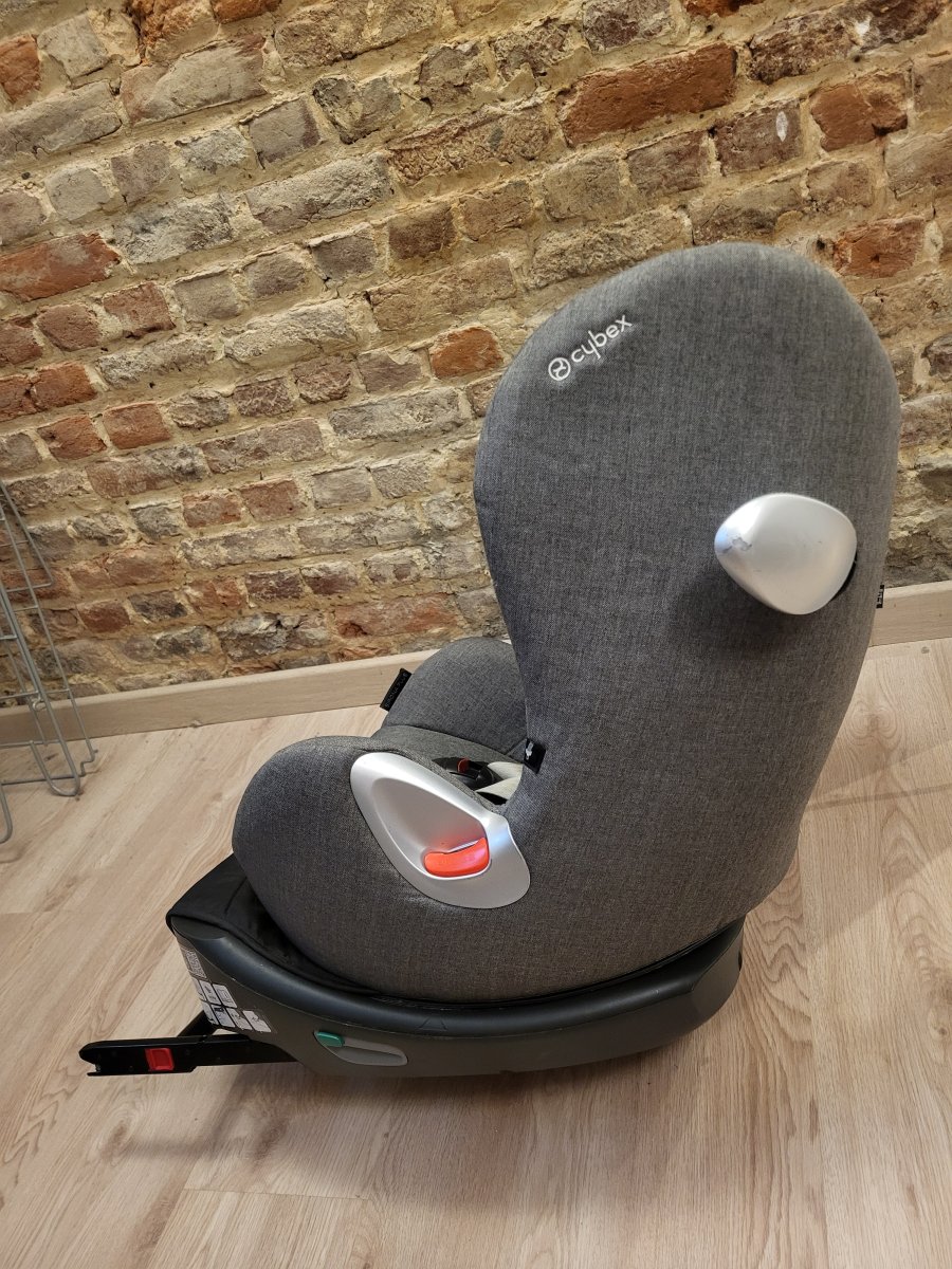 Illustration de Cybex Sirona : siège auto 0-4 ans 