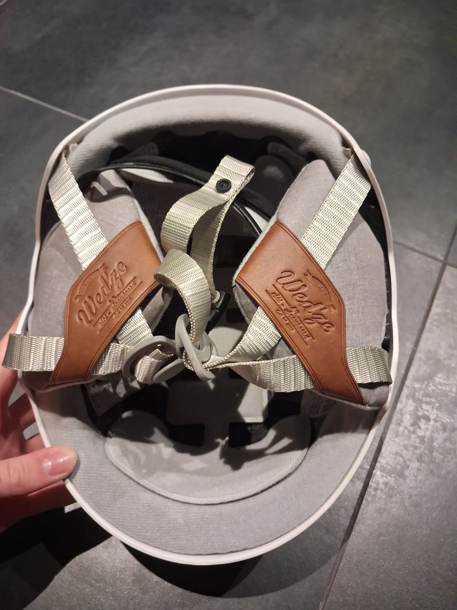 Illustration de Casque ski enfant 