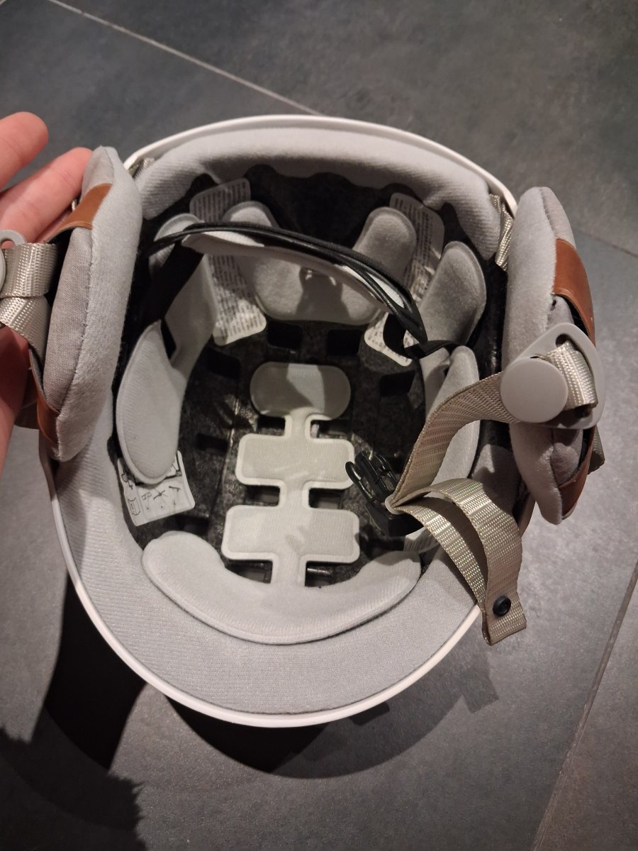 Illustration de Casque ski enfant 