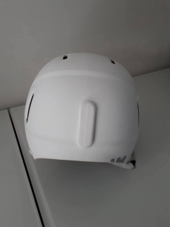 Illustration de Casque ski enfant 