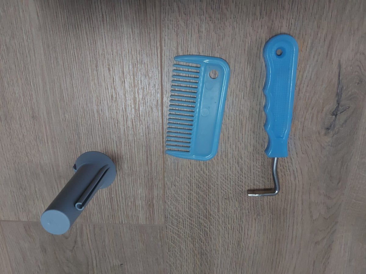 Illustration de Boîte de pansage avec matériel 