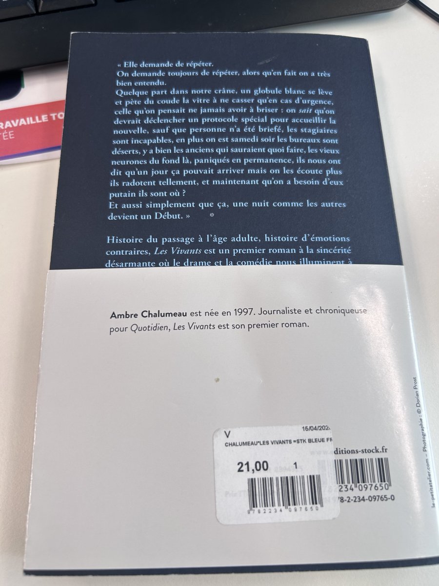 Illustration de Livre Les Vivants 