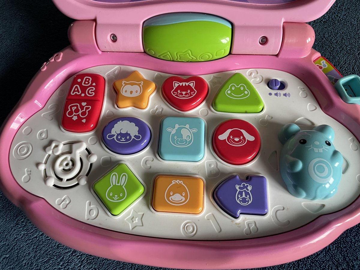 Illustration de 1e ordinateur bébé. Vtech 