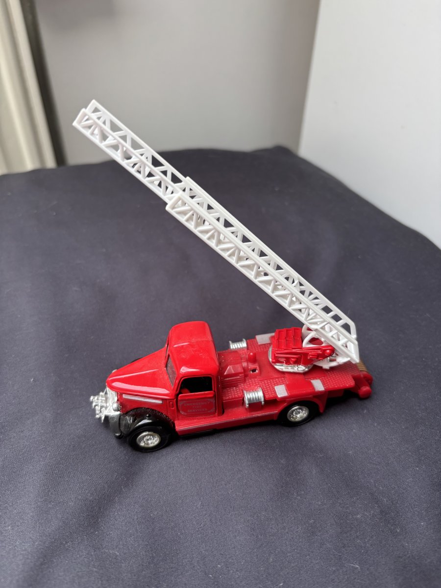 Illustration de Petit Camion pompier 