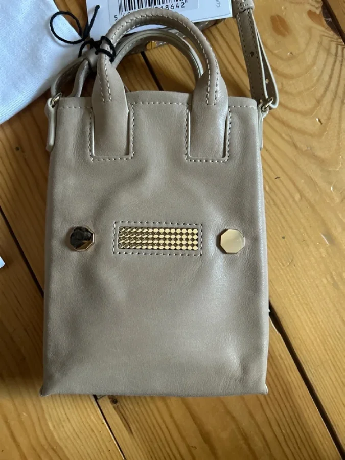 Illustration de Sac Clio 