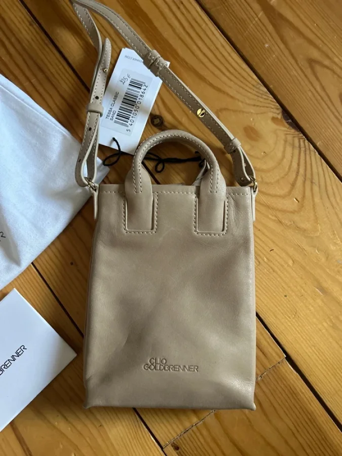 Illustration de Sac Clio 