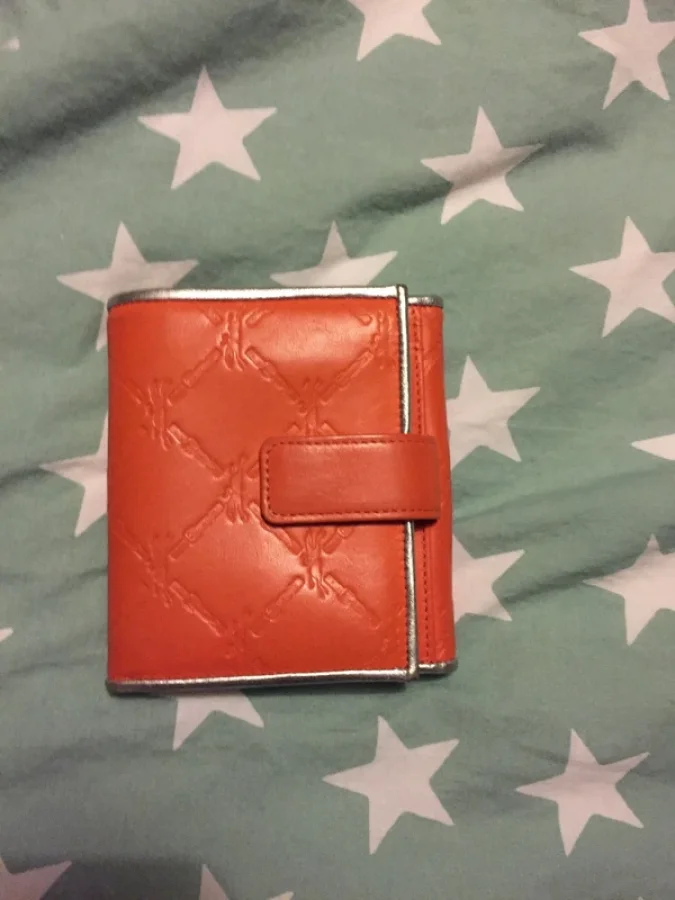 Illustration de Porte-feuille Longchamp orange  