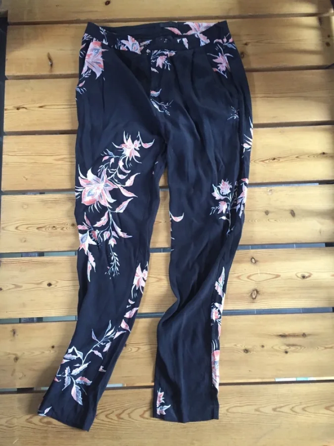 Illustration de Pantalon Ikks taille 36 